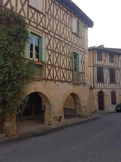 Mon Chalet En Ariege Avec Piscine Daumazan-sur-Arize 0*,